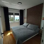 Seaside - Sunrise Apartament Kožino
