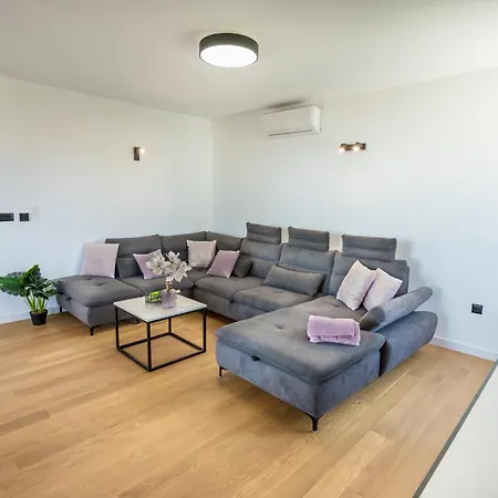 Seaside - Sunrise Kožino