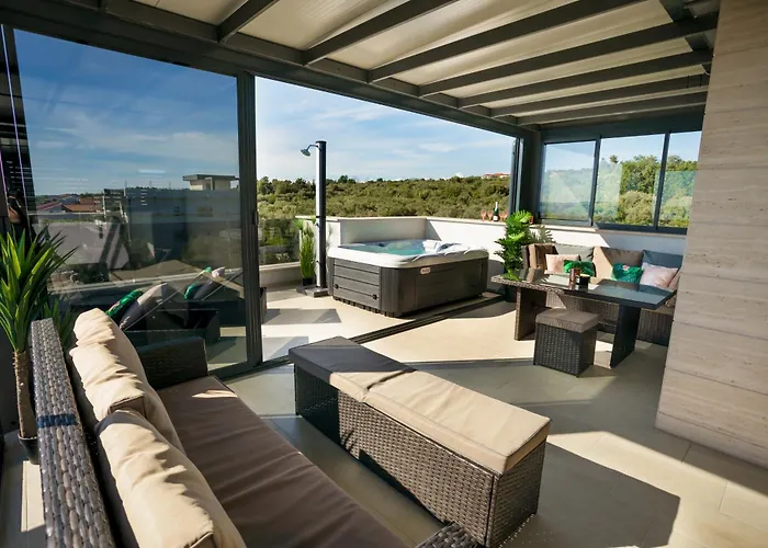 Seaside - Sunrise Kožino